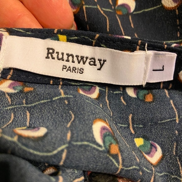 Runway Paris size large ladies belted midi dress - Picture 7 of 7